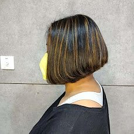 Sleek bob with highlights at Royal Look